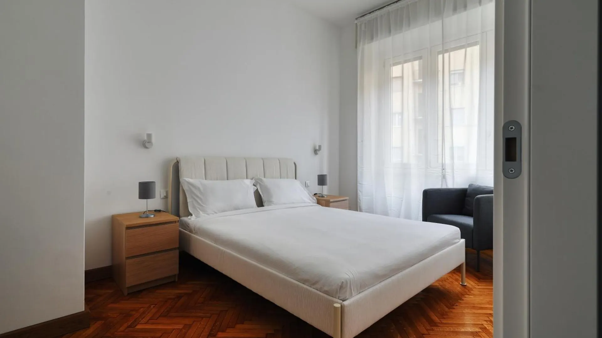 מילאנו Joivy Chic 3-Bed Flat Near Colonne Di San Lorenzo