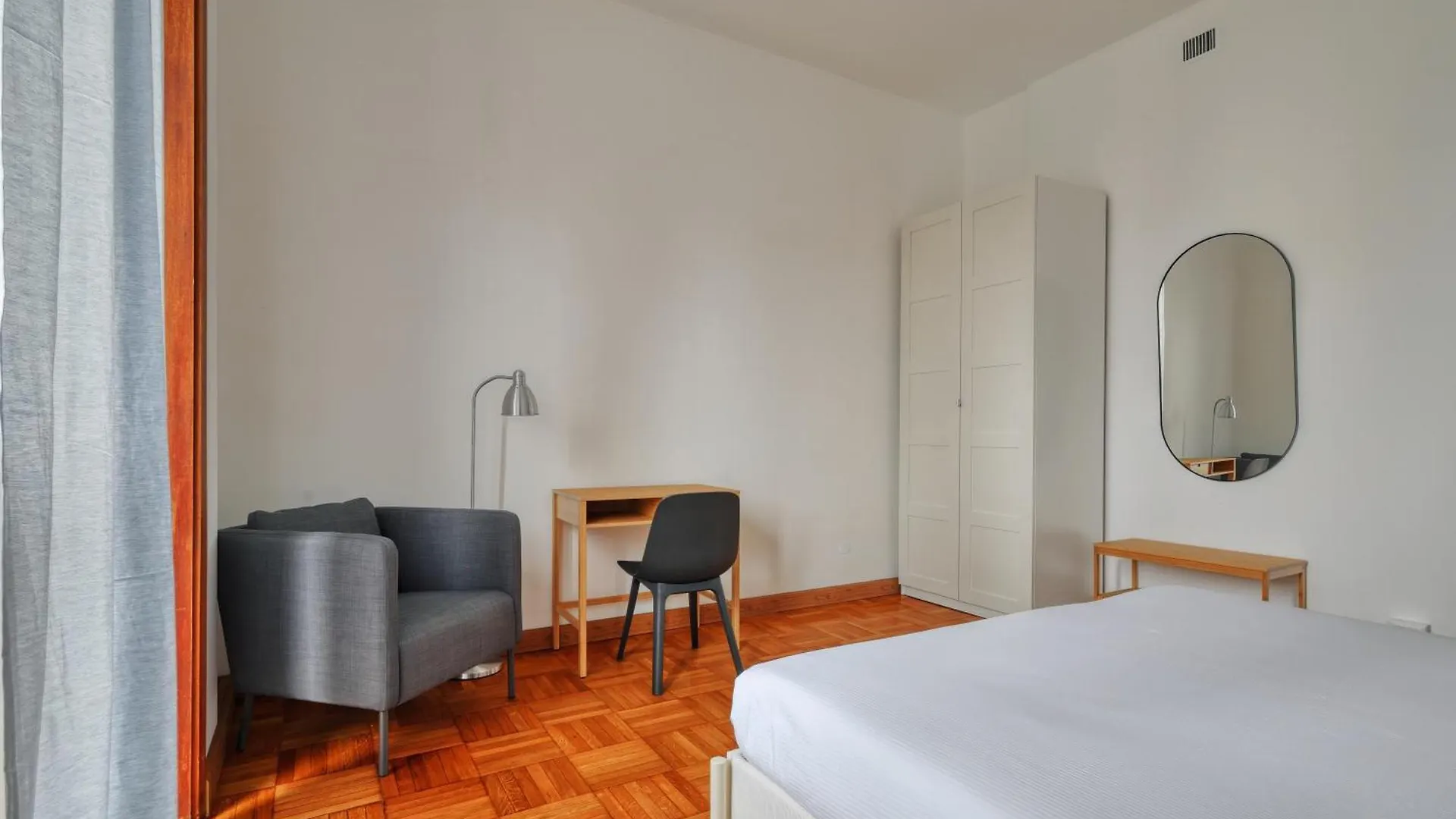 מילאנו Joivy Chic 3-Bed Flat Near Colonne Di San Lorenzo 0*,