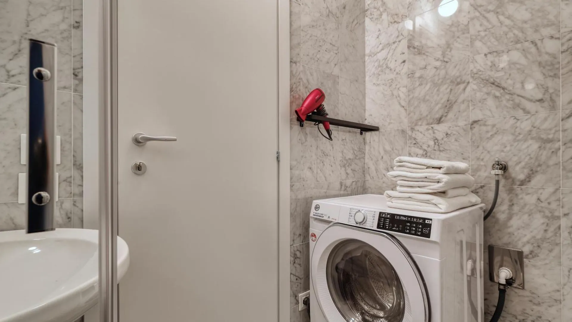 מילאנו Joivy Chic 3-Bed Flat Near Colonne Di San Lorenzo 0*,  איטליה