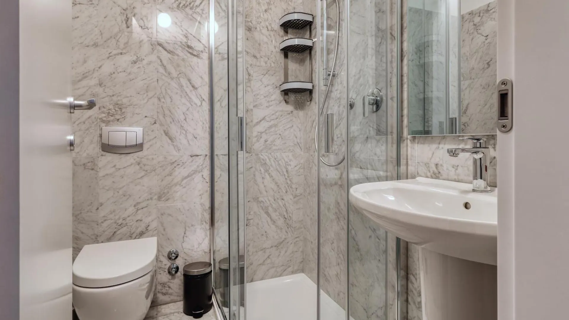 מילאנו Joivy Chic 3-Bed Flat Near Colonne Di San Lorenzo איטליה