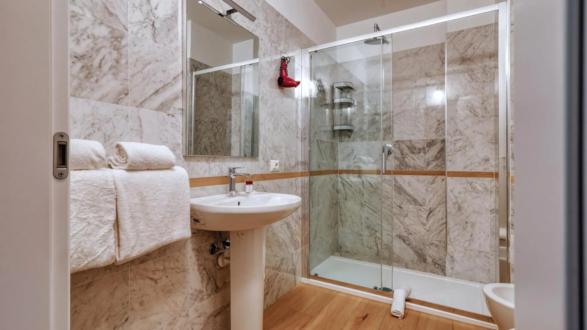 מילאנו Joivy Chic 3-Bed Flat Near Colonne Di San Lorenzo דירה